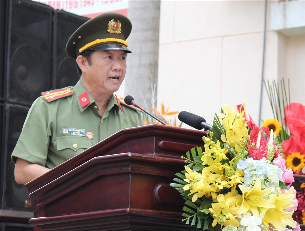 Ông là Phó bí thư thường trực Tỉnh ủy, đại biểu Quốc hội đương nhiệm của tỉnh Bình Dương. 