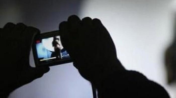 Tin nong 5/7: Thay giao dung clip “nong” tong tien ban gai