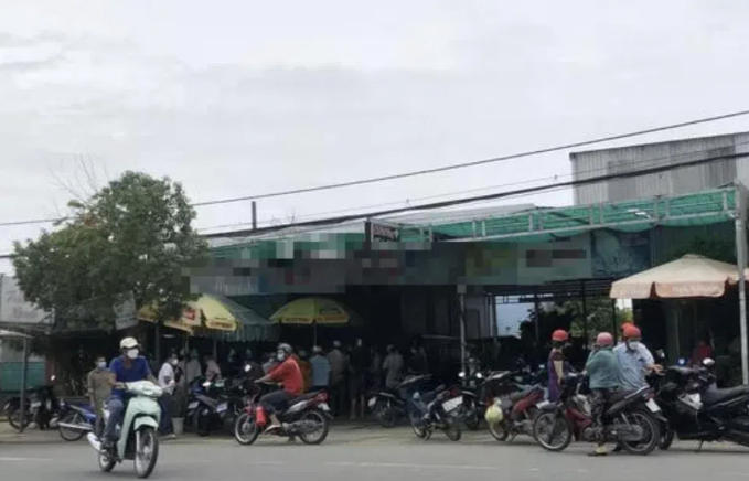  Nam thanh niên vào quán uống cà phê rồi tử vong trên võng: Sáng 30/5, anh T.T.N. (27 tuổi; ngụ huyện Hòa Bình, tỉnh Bạc Liêu) ghé một quán ở TP Bạc Liêu để uống cà phê rồi nằm ngủ trên võng tại quán. Vài giờ sau, thấy N. vẫn không tỉnh dậy mà nằm một tư thế lạ nên chủ quán cùng những người có mặt tại đây đến kiểm tra thì phát hiện anh đã tử vong. Hiện vụ việc đang được cơ quan chức năng điều tra, làm rõ. 