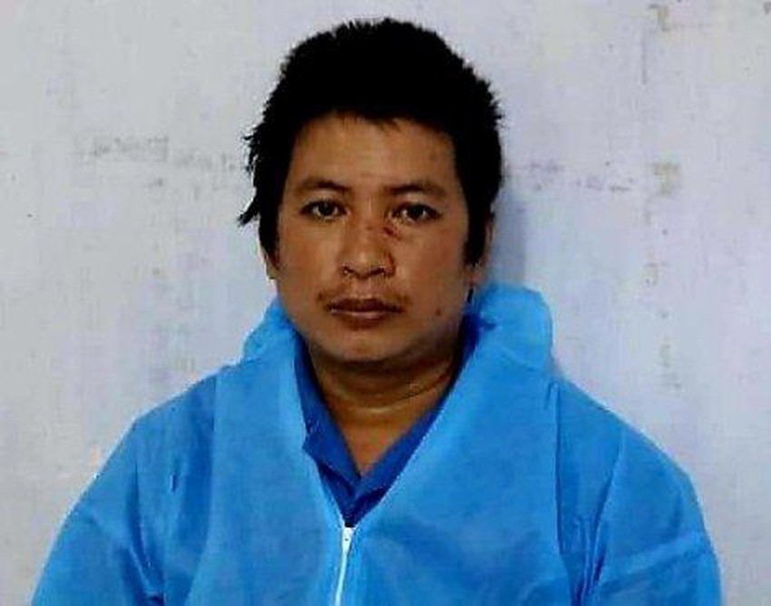  Án mạng khi xem người khác đánh bài: Lê Hoàng Dũng (33 tuổi, ngụ huyện Tân Châu, Tây Ninh) đến quán cà phê thấy một nhóm đang đánh bài, Dũng lại xem thì cãi vã. Bực tức, Dũng về nhà trọ về lấy một con dao bấm quay lại quán cà phê đâm anh Nguyễn Huỳnh Anh Hảo tử vong. Ngày 31/5, Công an tỉnh Tây Ninh cho biết đang tạm giữ Dũng để điều tra, làm rõ.