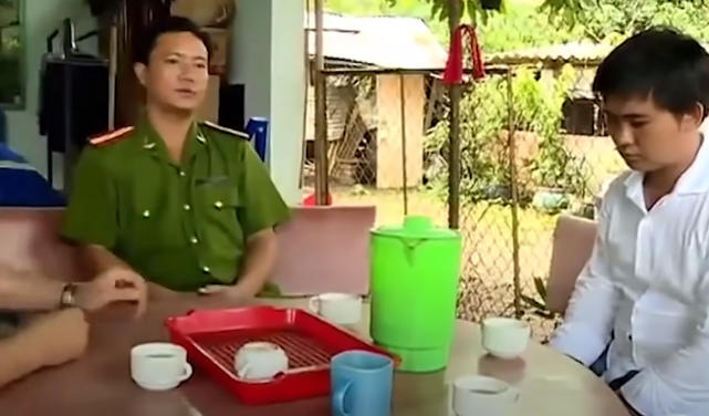 Vụ việc chưa có lời giải, trách nhiệm với người dân và áp lực dư luận đè nặng lên các chiến sĩ Công an khiến các anh chăm chỉ, kiên trì tiếp tục sử dụng các biện pháp nghiệp vụ để truy tìm người mất tích. Trong khi cơ quan chức năng đang miệt mài truy tìm người mất tích, thì anh Sơn lại tìm được một quyển sổ ghi nợ của mẹ mình. Trong đó có ghi, bà Lê Thị Hường vay của bà Hà 200 triệu đồng để đáo nợ ngân hàng, anh Sơn gọi điện đến hỏi thì bà Hường nói đã trả nợ hết chỉ còn nợ 12 triệu 500 nghìn đồng tiền lãi. Chi tiết này củng cố thêm cho cơ quan điều tra hướng nghi vấn về bà Lê Thị Hường nhiều hơn.