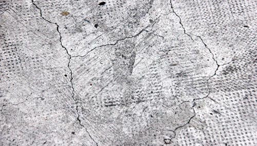 Phat hien hang tram dau vet la o hai ham chui Sai Gon-Hinh-6