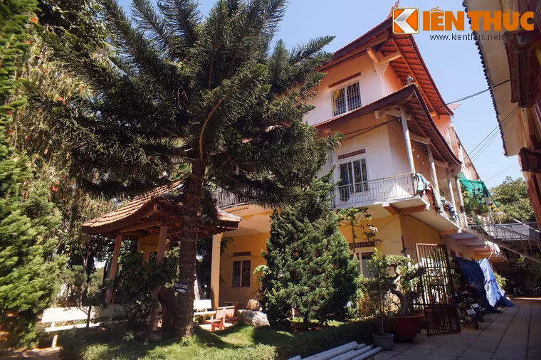 Về tổng quan, kiến trúc thiền viện là sự kết hợp giữa hài hòa phong cách kiến trúc Phật giáo truyền thống Việt Nam với các kỹ thuật xây dựng hiện đại.