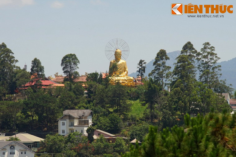 Chiem nguong Thien vien Van Hanh linh thieng bac nhat Viet Nam