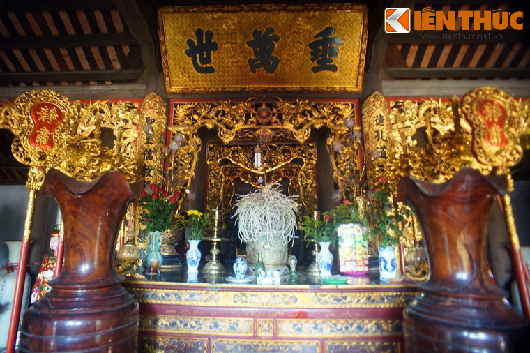 Hàng năm, nhân dân trong vùng tổ chức lễ hội và thực hiện những lễ thức tế lễ và rước hội tại đền trong 3 ngày từ ngày mồng 5 đến hết ngày mồng 7 tháng giêng.