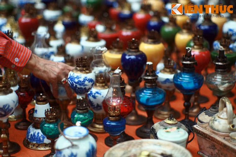 Bi mat cua nhung chiec den dau co o cho Tet Ha Noi