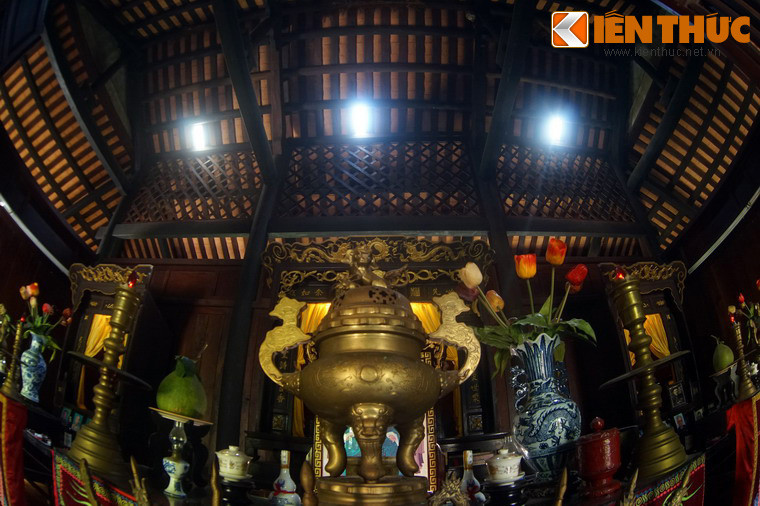 Cụ Nguyễn Tường Vân đã cho xây ngôi nhà này làm nơi ở. Sau khi cụ mất, ngôi nhà được chuyển thành nhà thờ tộc. Công trình được tôn tạo vào năm 1909, đến năm 2005 thì được Nhà Nước đại tu bổ.