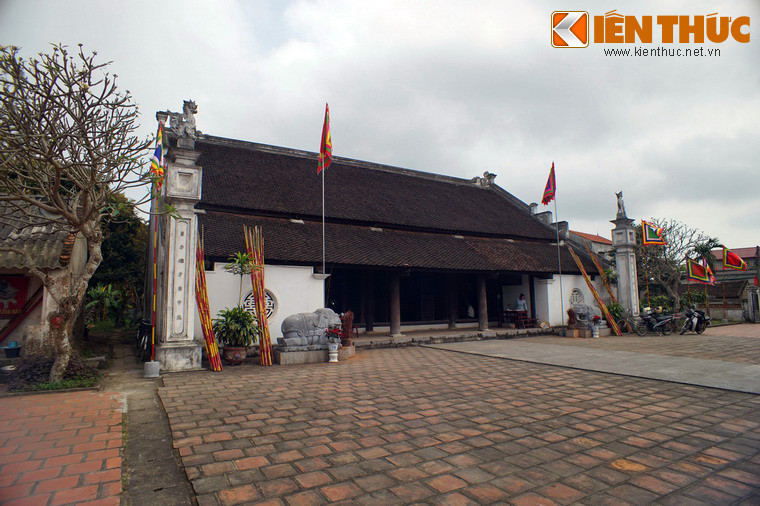 Sau nhiều thăng trầm của lịch sử, kiến trúc của đình làng Phú Điền vẫn được bảo tồn khá tốt, và đây là một trong những ngôi đình điển hình của người Việt xưa.