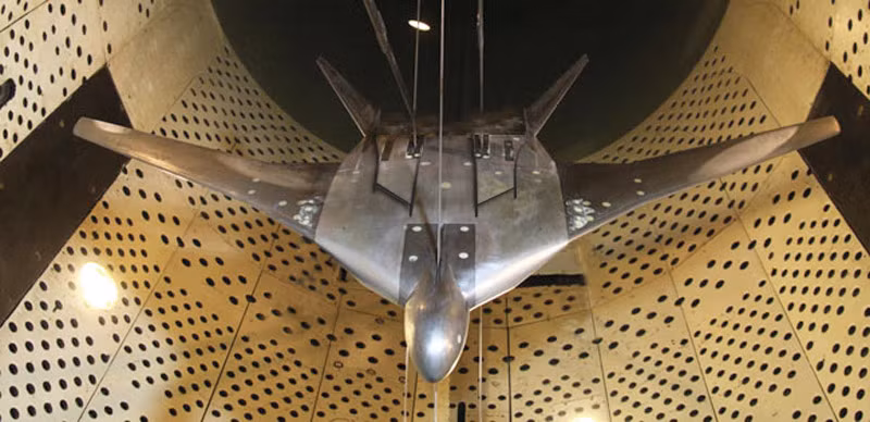 Hiện tại, nhiều thành phần điện tử dự kiến trang bị trên máy bay Tu-160M2 đang được thử nghiệm trên các nguyên mẫu máy bay chiến đấu thế hệ thứ 5 PAK FA T50.