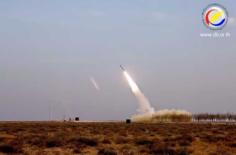 Với DTI-1G, sức mạnh tấn công đất đối đất của Lục quân Hoàng gia Thái Lan được nhân lên gấp nhiều lần.