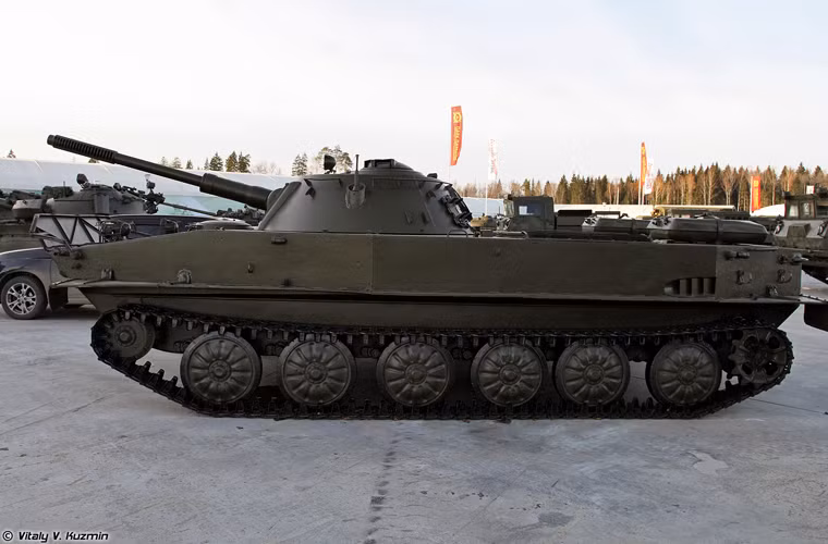 Thế hệ PT-76 này còn được gọi là Object 740 hay PT-76 Model 1951, được sản xuất trong giai đoạn từ 1951-1957.