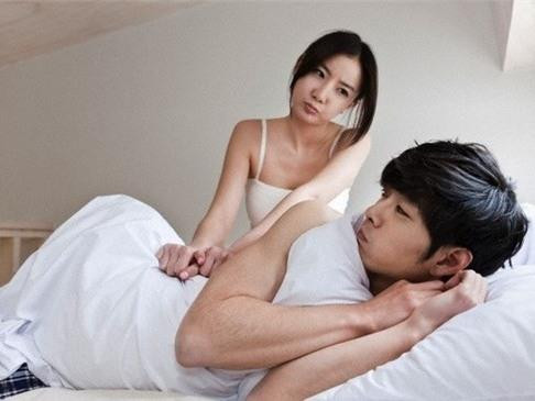 Ngực nhỏ nhạy cảm hơn so với những bộ ngực “khủng”. Ảnh minh họa: Internet