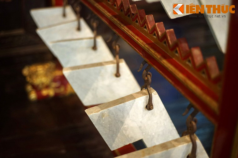 Cho đến cuối thế kỷ 20, cả biên chung và biên khánh đều đã thất truyền, chỉ còn lưu giữ lại được một số bộ phận riêng lẻ và cũng không còn ai biết cách trình tấu.