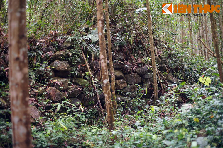 Cách xếp đá xây dựng và quy mô của tòa thành cho thấy tài năng cũng như nỗ lực phi thường của những người buổi đầu đi khai hoang lập ấp.