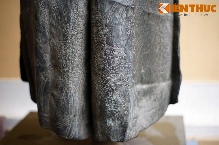 Lễ khai mạc đài thờ Quách Đàm đã được chủ trì bởi M. Eutrope, người đại diện cho Thống đốc Nam Kỳ (vắng mặt ở Sài Gòn) và M Renault, thị trưởng của Chợ Lớn. Rất nhiều người Pháp, Hoa và Việt đã tham gia buổi lễ này.