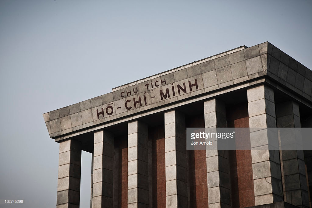 Tên Người được khắc ghi ở Quảng trường Ba Đình. Ảnh: Jon Arnold.