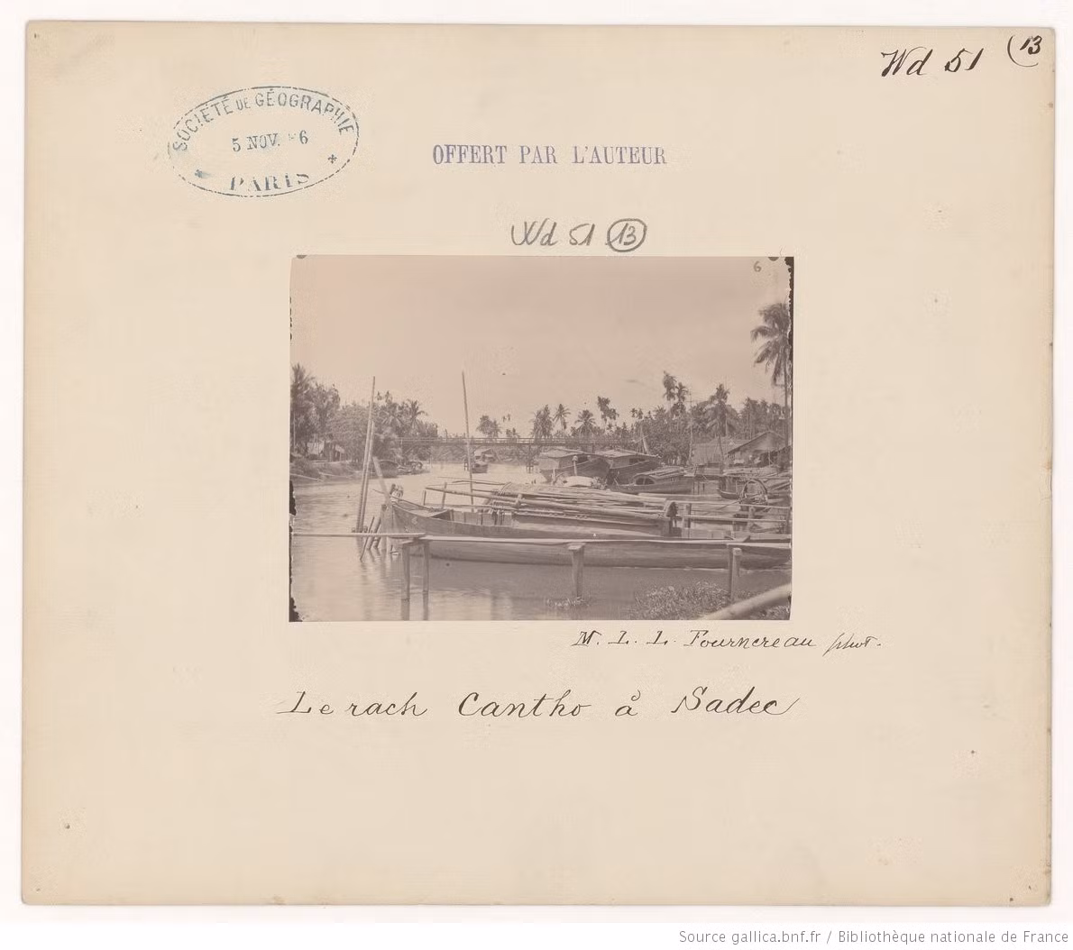 Bến thuyền ở Sa Đéc. Ảnh: Gallica.bnf.fr.