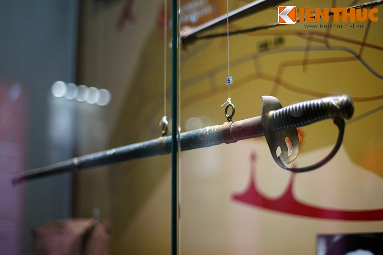 Chiếc gươm do ông Nguyễn Bân, chỉ huy trưởng mặt trận Thị Nghè tịch thu của quân Nhật trong Cách mạng tháng 8.