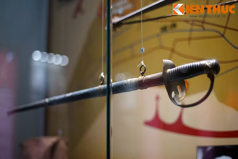 Chiếc gươm do ông Nguyễn Bân, chỉ huy trưởng mặt trận Thị Nghè tịch thu của quân Nhật trong Cách mạng tháng 8.