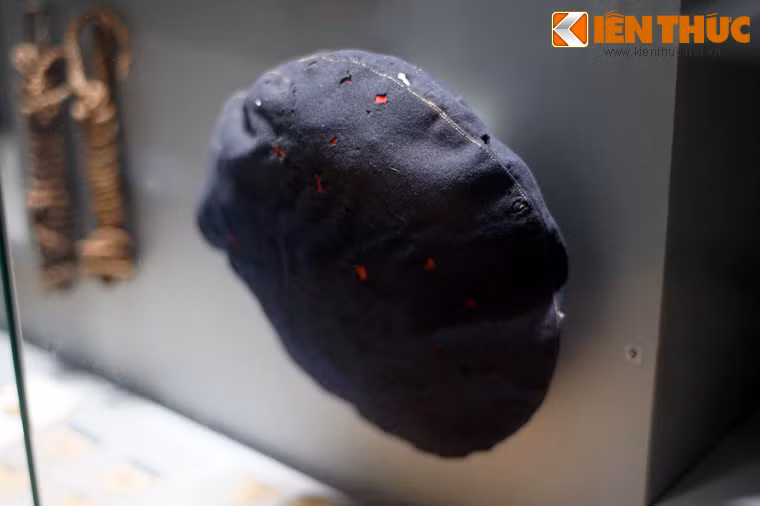 Nón bê-rê được cấp cho thành viên đội Thanh niên Tiền phong trong Cách mạng tháng 8.