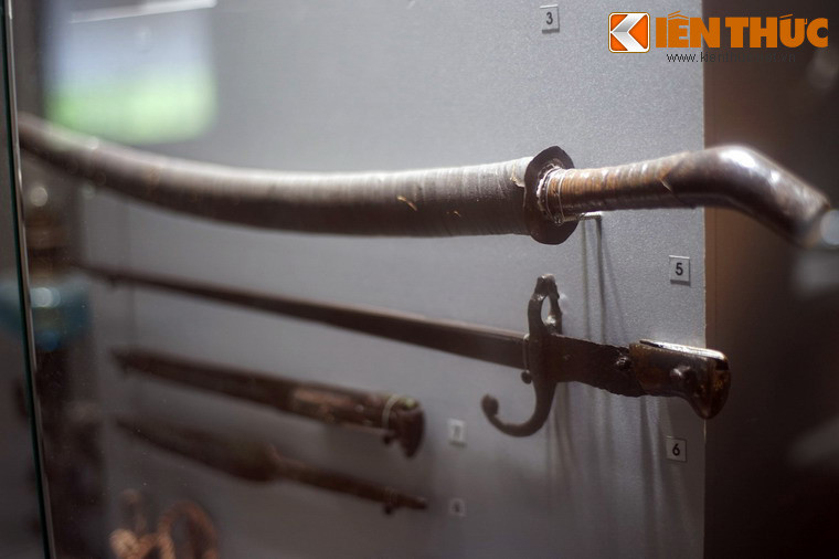 Chiếc gươm nhân dân đoạt được của quân Nhật trong cuộc Cách mạng tháng 8 ở Sài Gòn.