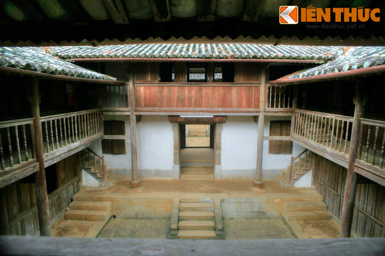 Sau gần một thế kỷ tồn tại, dinh Vua Mèo vẫn giữa được dáng vẻ uy nghiêm vốn có, trở thành một điểm đến hấp dẫn, thu hút đông đảo du khách trong và ngoài nước đến thưởng ngoạn.