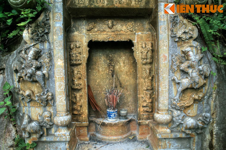 Ngôi nhà được xây dựng theo kiến trúc của Nhật, nhỏ hơn khu dinh thự Vua Mèo ở Đồng Văn. Tuy nhiên, dinh thự này đã không còn sau cuộc chiến tranh biên giới năm 1979.