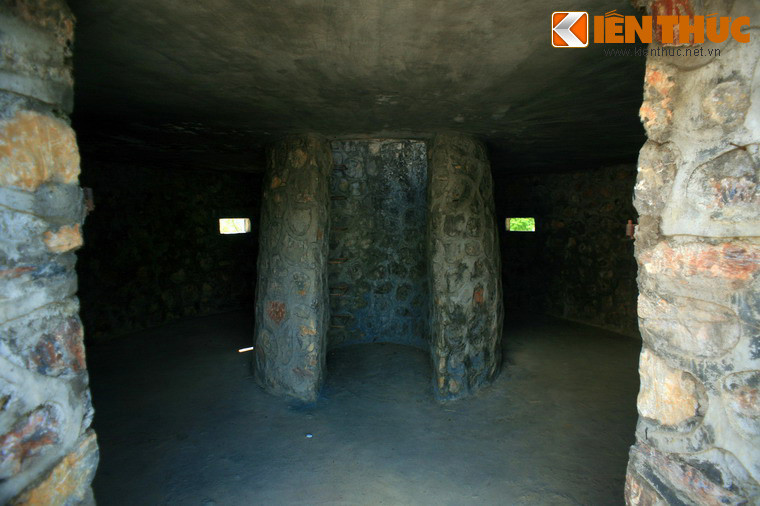 Sang giai đoạn 2, từ 17h ngày 17/9/1950, Chỉ huy trưởng mặt trận để Trung đoàn 174 chuyển hướng đột phá từ hướng Bắc sang hướng Đông Bắc nhằm kiềm chế địch, để tập trung lực lượng tiêu diệt địch trong trung tâm, đồng thời thay đổi hướng tiến công chủ yếu sang phía Đông.