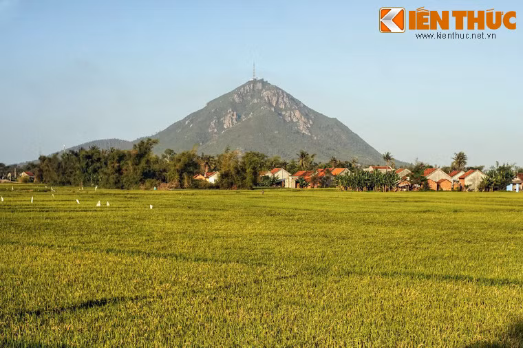 Thời kháng chiến chống Mỹ, nơi đây đã diễn ra một số trận đánh quan trọng quân Giải phóng Miền Nam Việt Nam.