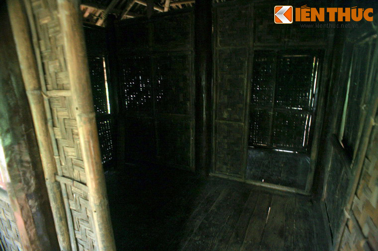 Căn lán toát lên vẻ mộc mạc, chân chất, như phản chiếu tính cách giản dị và gần gũi của Người.