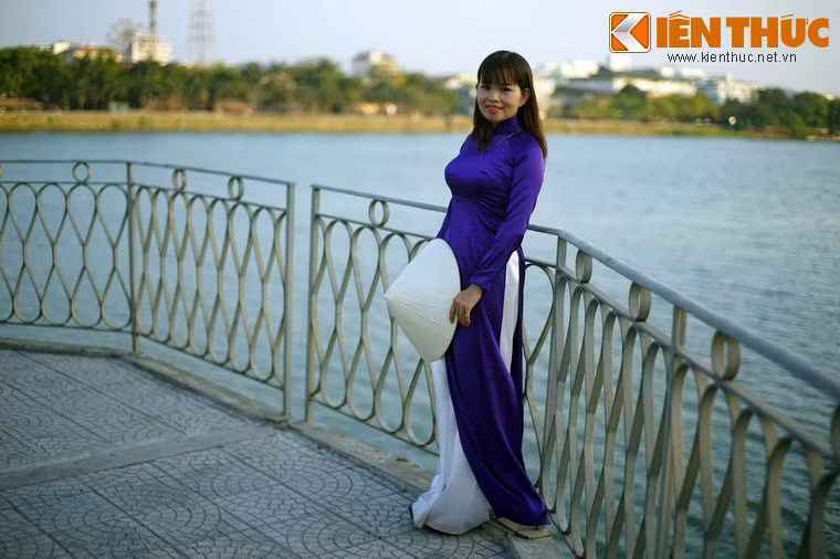 Điểm đáng chú ý là việc bổ sung lại hệ thống lan can gồm 10 ban công cho người đi bộ dừng chân, ngắm cảnh.