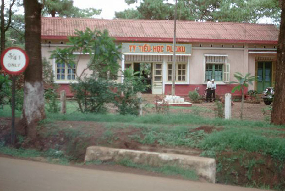 Tòa nhà của Ty Tiểu học Pleiku. Ảnh: 585thengrco.com.