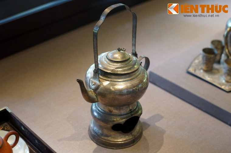 Cù lao nấu nước bằng bạc đời vua Thành Thái (1889-1907).