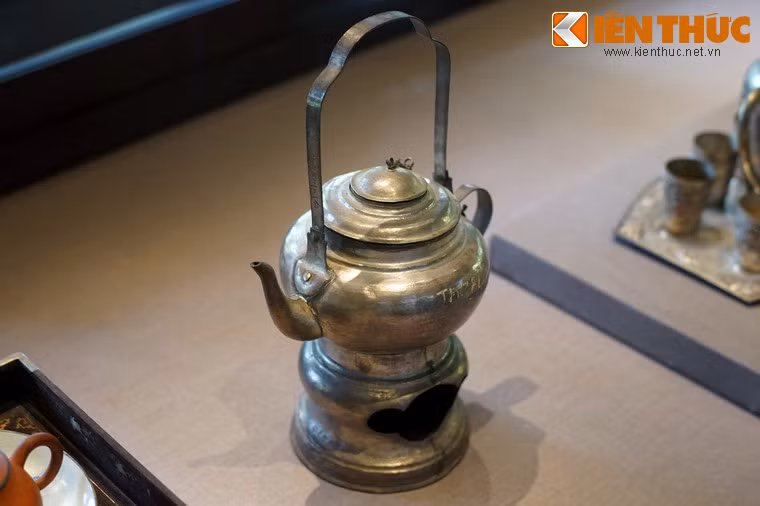 Cù lao nấu nước bằng bạc đời vua Thành Thái (1889-1907).