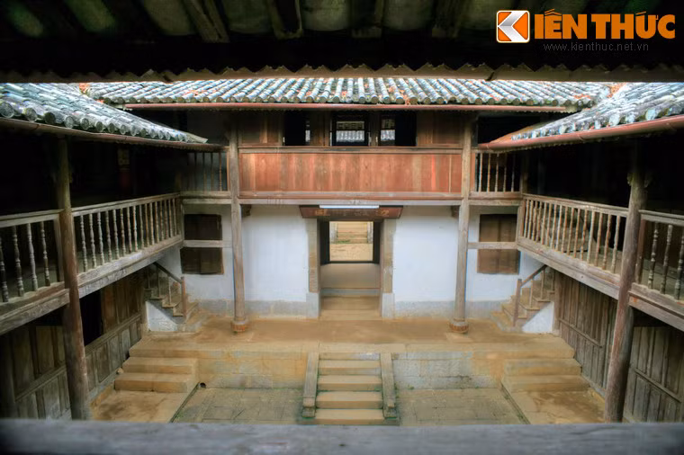 Sau gần một thế kỷ tồn tại, dinh Vua Mèo vẫn giữa được dáng vẻ uy nghiêm vốn có, trở thành một điểm đến hấp dẫn, thu hút đông đảo du khách trong và ngoài nước đến thưởng ngoạn.