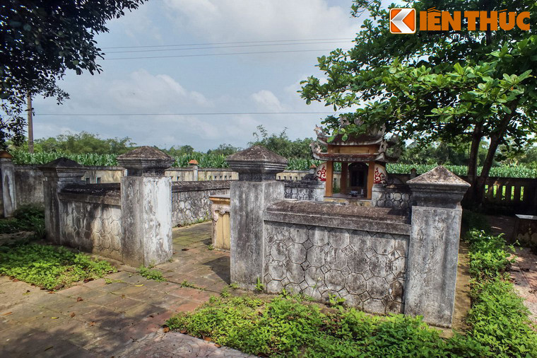 Trong sự nghiệp làm quan, Hoàng Hối Khanh được đánh giá là một nhà cải cách kinh tế táo bạo và một nhà ngoại giao khéo léo. Ông được tiếng luôn thanh liêm, chính trực, yêu thương nhân dân và được nhân dân yêu mến.