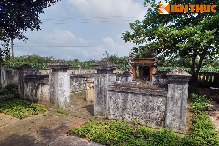 Trong sự nghiệp làm quan, Hoàng Hối Khanh được đánh giá là một nhà cải cách kinh tế táo bạo và một nhà ngoại giao khéo léo. Ông được tiếng luôn thanh liêm, chính trực, yêu thương nhân dân và được nhân dân yêu mến.