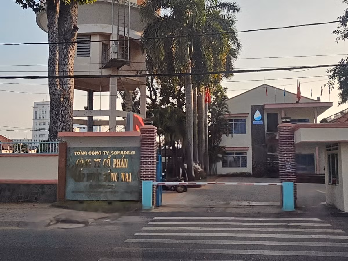 Cty van tai 68 trung goi thau hon 4 ty cua Cap nuoc Dong Nai