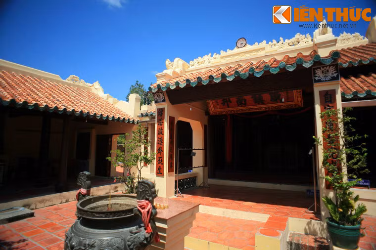 Ngoài giá trị lịch sử, đền thờ họ Mạc còn là một công trình có giá trị kiến trúc - nghệ thuật cao, bởi cách bố trí hài hòa và lối chạm trổ tinh vi, sắc sảo.