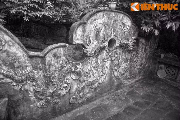 Chí có một số ít người địa phương biết được vị trí ngôi mộ, và điều này được truyền khẩu qua nhiều thế hệ. Đến khi nền độc lập của đất nước được củng cố vững chắc, nơi an nghỉ của vua Đinh mới được biết đến rộng rãi.