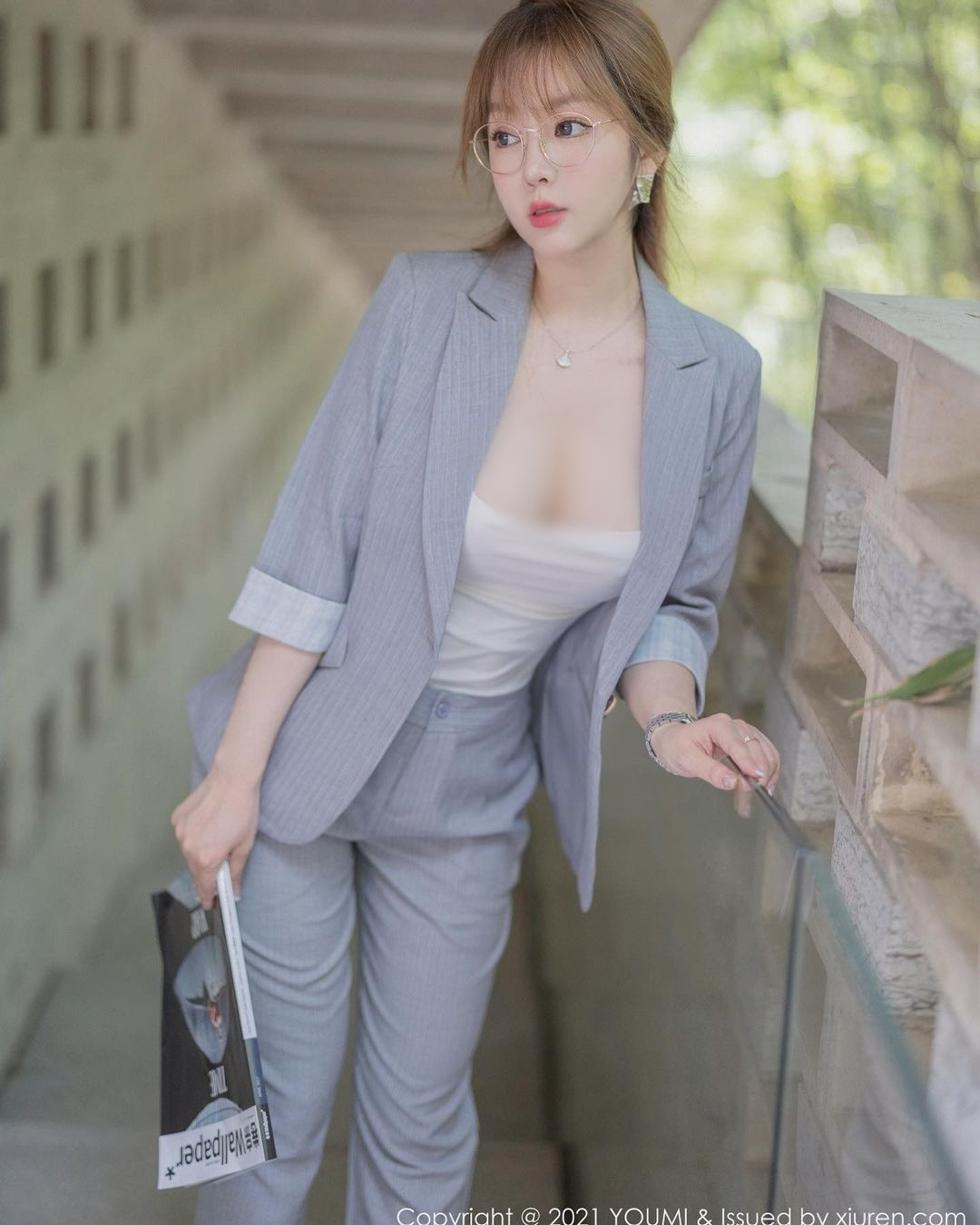 Nhờ lợi thế ngoại hình, dù diện bất cứ trang phục nào, cô nàng cũng vô cùng thu hút.