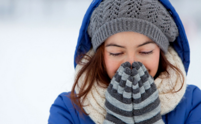 Mới đây, bác sĩ Trần Triều Tông - Tổng giám đốc của Quỹ Nghiên cứu và Phát triển Y tế Trung Quốc, cho biết trong một cuộc phỏng vấn với phóng viên của Thông tấn xã Trung ương, thực tế, có rất nhiều người vẫn cảm thấy lạnh dù họ đã mặc rất nhiều áo.