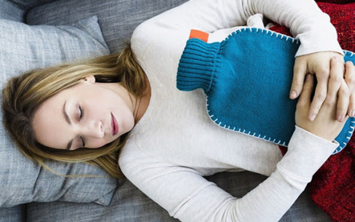 Thậm chí, ngay cả khi dùng túi sưởi, họ cũng không cảm thấy ấm áp, tại sao lại như vậy? Có thể là do cách ăn mặc không đúng, giữ ấm chỗ không mấy quan trọng.