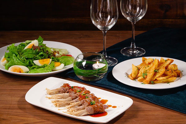 Dưới đây là 5 thực phẩm tốt nhất không nên để qua đêm rồi hâm nóng lại ăn vì muốn tiết kiệm. Nếu ăn không hết thì tốt nhất bạn nên vứt đi, đừng cho rằng đó là lãng phí, nếu không thì dễ bị bệnh quấn thân, hối không kịp.