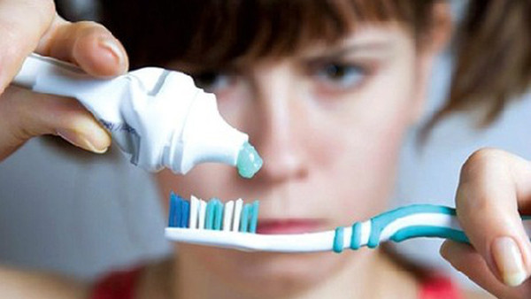 Đánh răng là việc chúng ta làm hàng ngày, không được bỏ qua. Thế nhưng, nếu trong quá trình đánh răng thường xảy ra tình trạng buồn nôn, nôn ọe, chúng ta cần lưu ý.