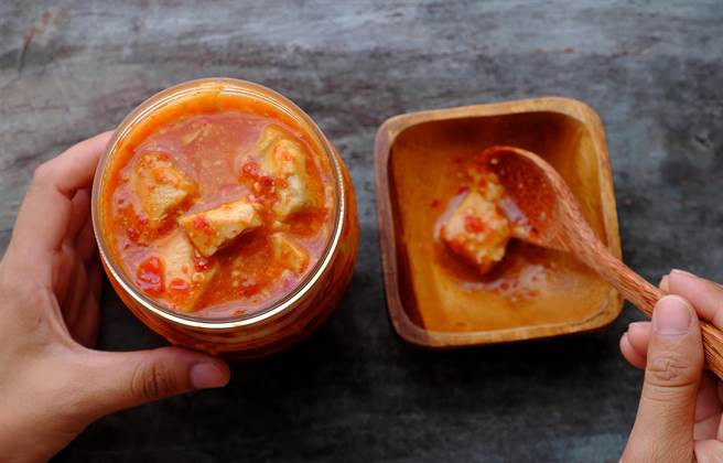 Thế nhưng, nếu ăn không đúng cách sẽ gây ảnh hưởng xấu đến sức khỏe con người. Ngoài việc gây ra các bệnh cao huyết áp, tim mạch, nó còn có thể làm tổn thương mô tuyến giáp, nhất là khi tuyến giáp hoạt động mạnh, cuối cùng gây ung thư tuyến giáp.