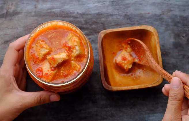 Thế nhưng, nếu ăn không đúng cách sẽ gây ảnh hưởng xấu đến sức khỏe con người. Ngoài việc gây ra các bệnh cao huyết áp, tim mạch, nó còn có thể làm tổn thương mô tuyến giáp, nhất là khi tuyến giáp hoạt động mạnh, cuối cùng gây ung thư tuyến giáp.