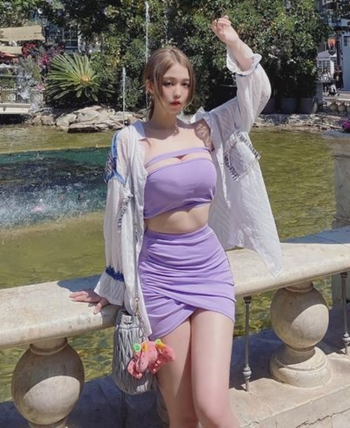 Tuy vậy, để giữ được thân hình đồng hồ cát tuyệt đẹp, Mia lại luyện tập rất nhiều.