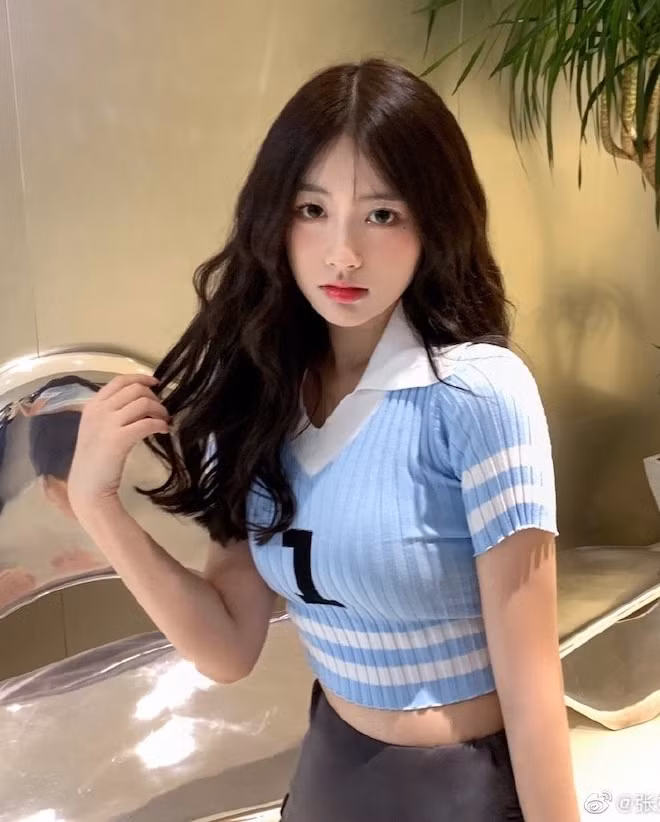 Ngay cả nếu có là yêu quái, cũng là kiểu yêu quái đẹp đến mê hoặc lòng người.