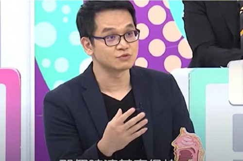 Mat loi nhu ca vang, suyt mu vi lam dieu nay khi hat hoi